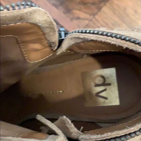 Tan, fringe DV open toe booties - Picture 4 of 5